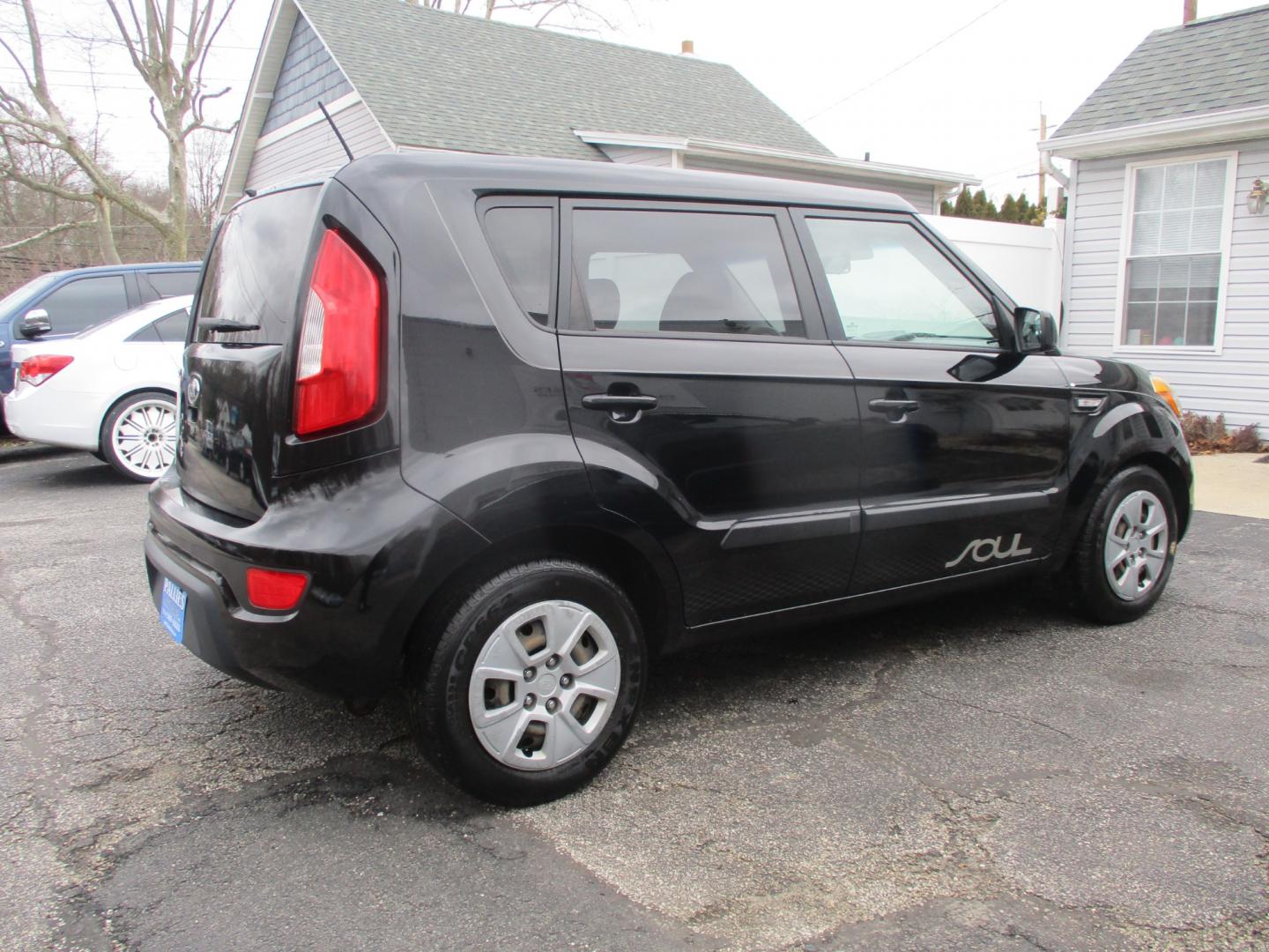 2013 BLACK Kia Soul Base (KNDJT2A57D7) with an 1.6L L4 DOHC 16V engine, 5-Speed Manual transmission, located at 540a Delsea Drive, Sewell, NJ, 08080, (856) 589-6888, 39.752560, -75.111206 - Photo#7